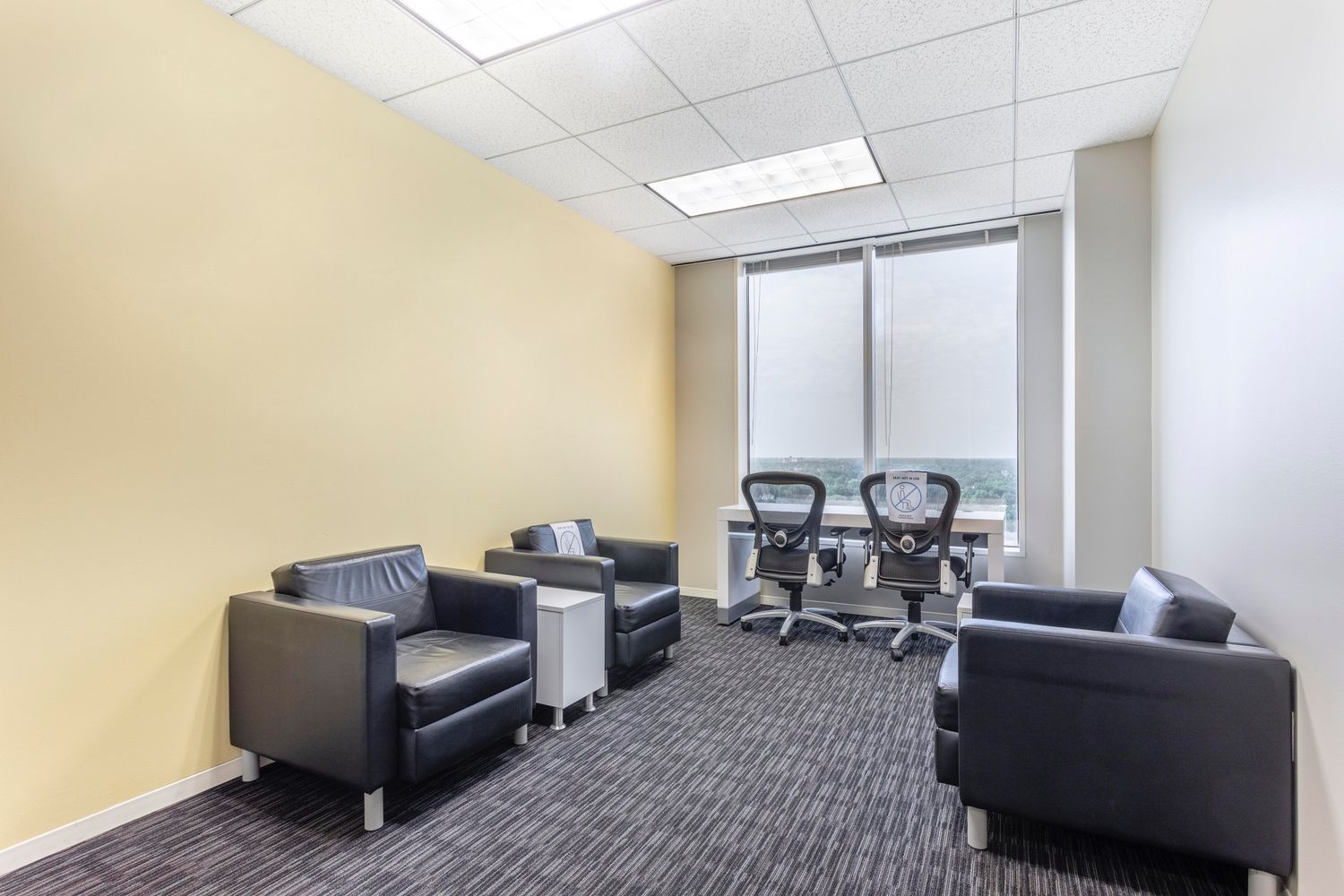 One Lincoln Centre: 18 W 140 Butterfield Road, Oak Brook, IL 60181